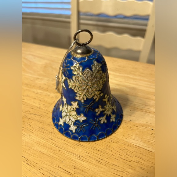 Cloisonné vintage glitter snowflake bell Christmas ornament enamel copper - Picture 1 of 7